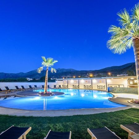 Anesea Hotel Малиа Екстериор снимка